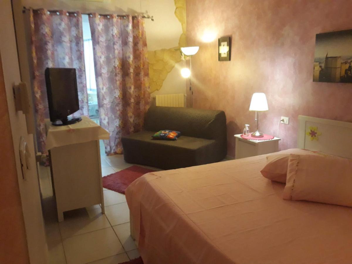 Suites Rome Пескара Экстерьер фото